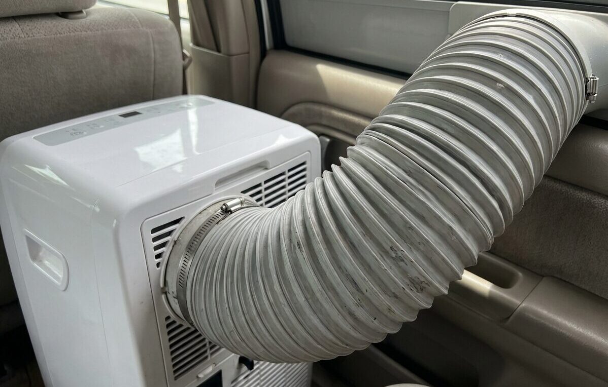 排熱ダクトの重要性:背面の熱風をいかに遮断するかのアイキャッチ画像